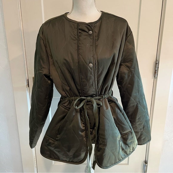 New Revolve OAT New York Green Quilted Lightweight Coat Medium - Picture 1 of 12